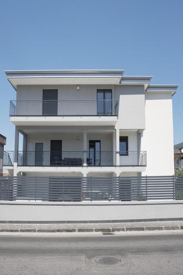 Villa Ida - Free Private Parking Sarno Bagian luar foto